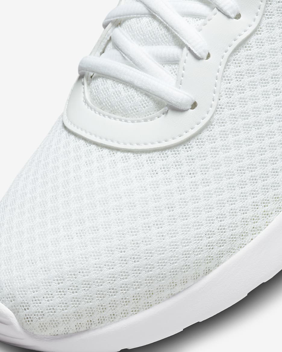 Tenis para hombre Nike Tanjun EasyOn - Blanco/Blanco/Volt/Blanco