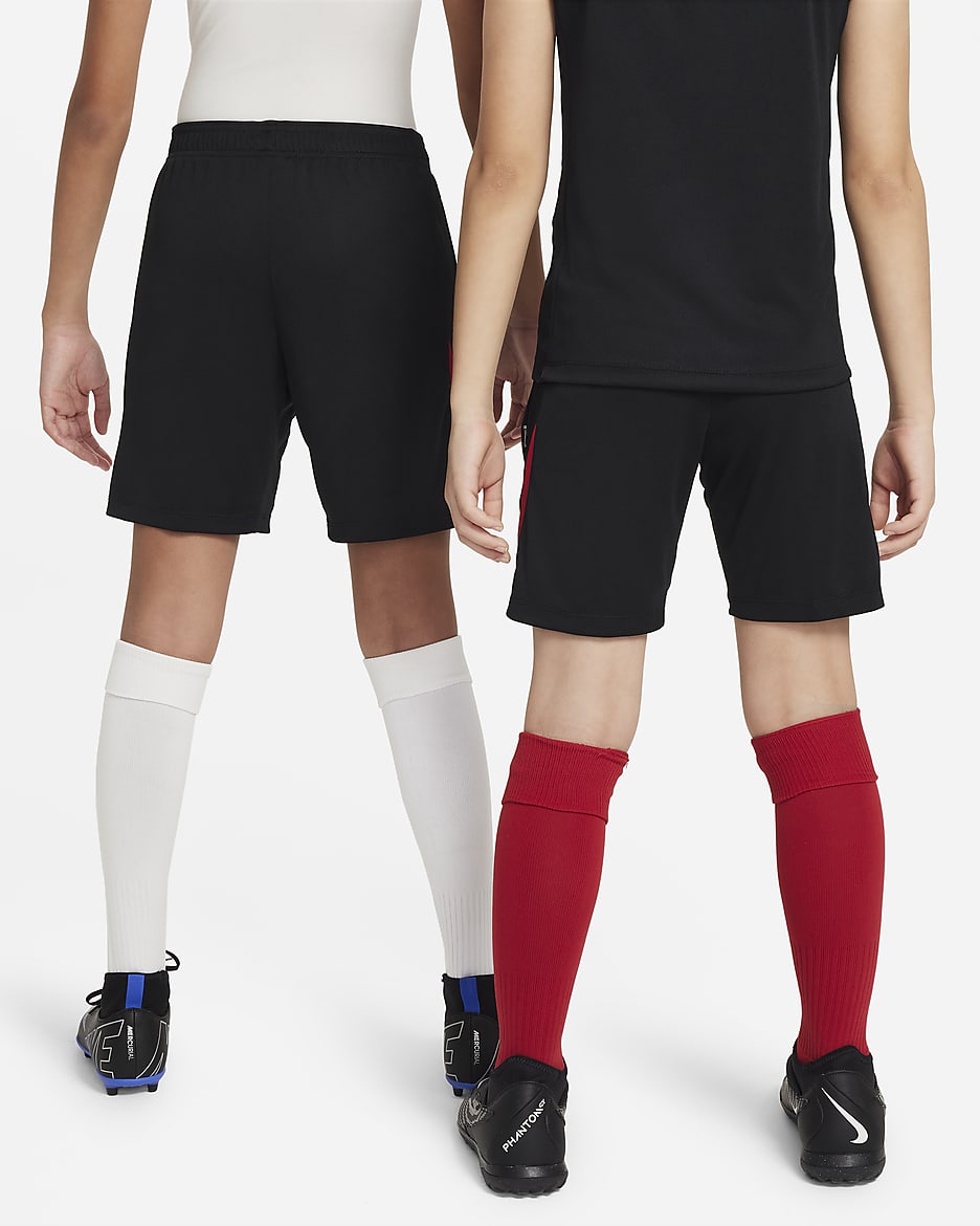 Short de foot en maille Nike Dri-FIT Liverpool FC Strike pour ado - Noir/Gym Red/Light Orewood Brown