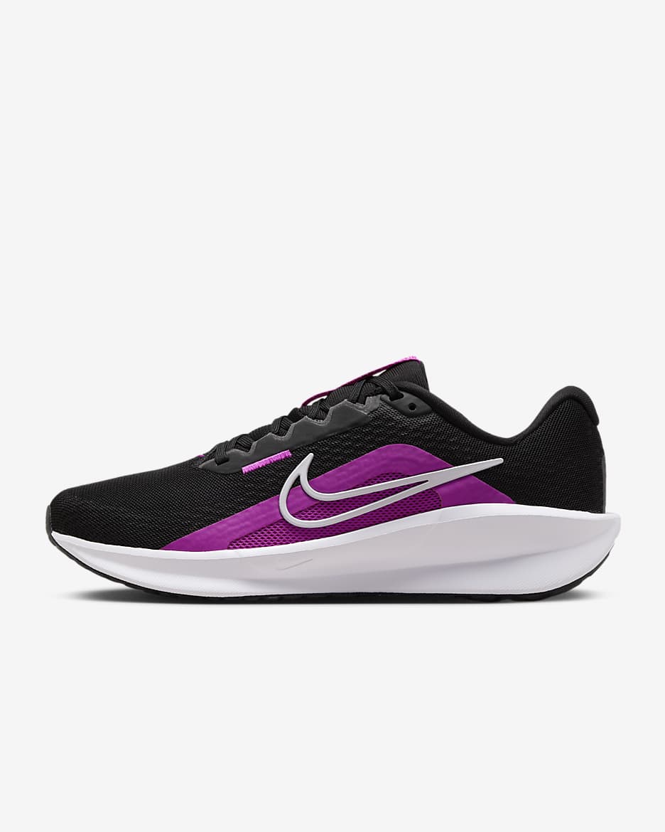 Nike Downshifter 13 女款路跑鞋 - 黑色/Vivid Grape/Iron Grey/白色