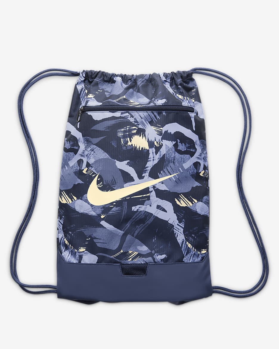 กระเป๋ามีเชือกผูกพิมพ์ลาย Nike Brasilia (18 ล.) - Midnight Navy/Midnight Navy/Pale Vanilla