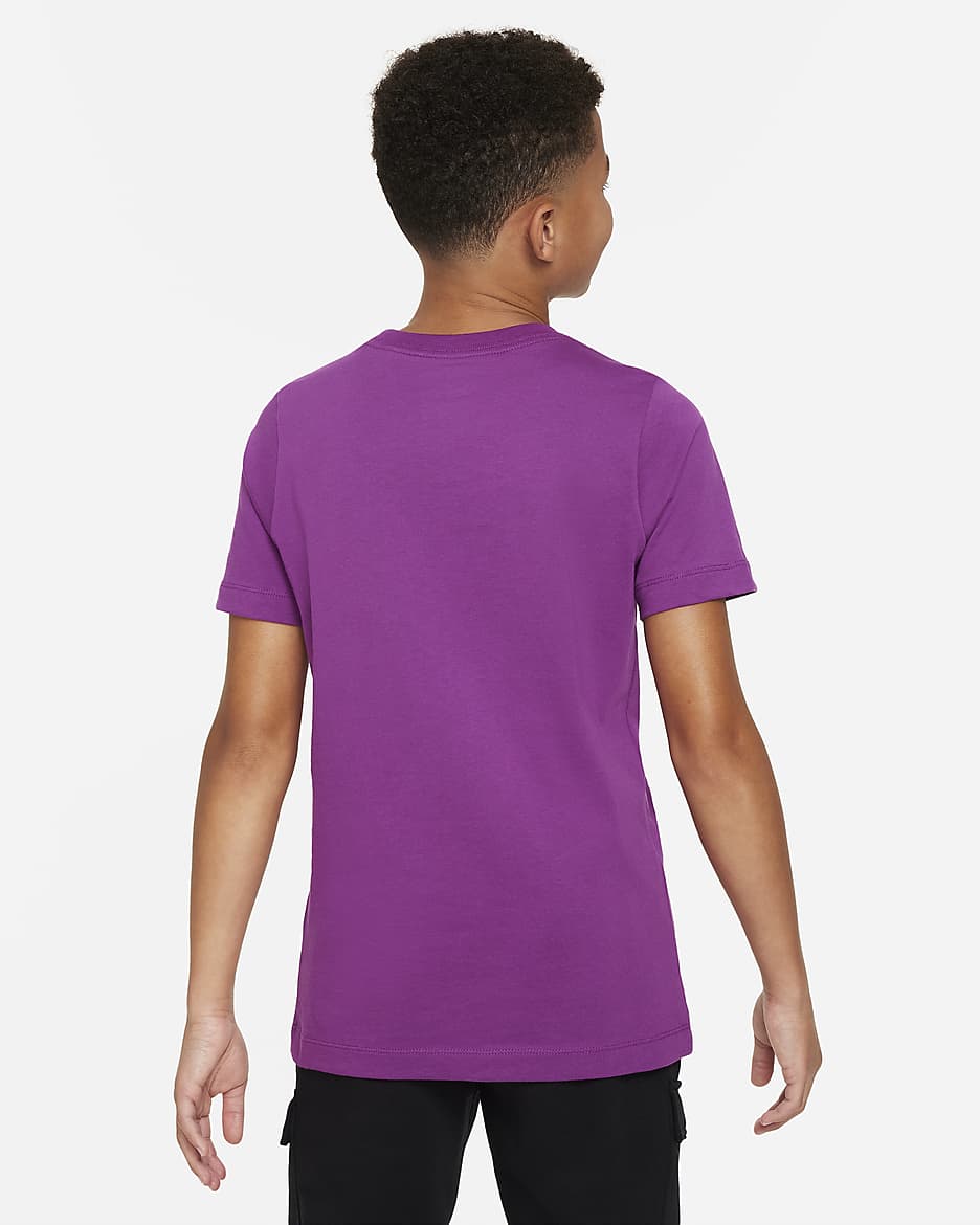 Nike Sportswear Older Kids' T-Shirt - Bold Berry