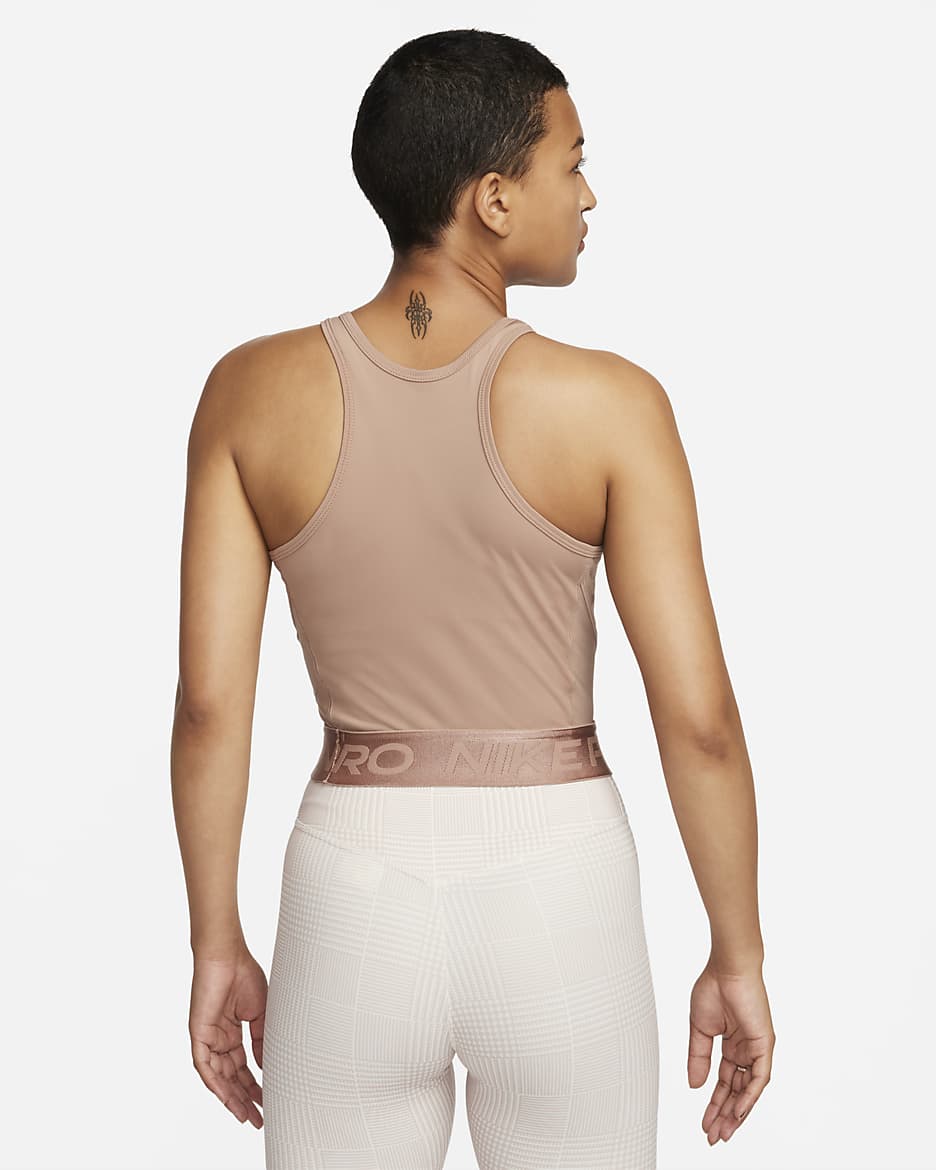 Nike Pro Dri-FIT Samarreta de disseny cropped - Dona - Desert Dust