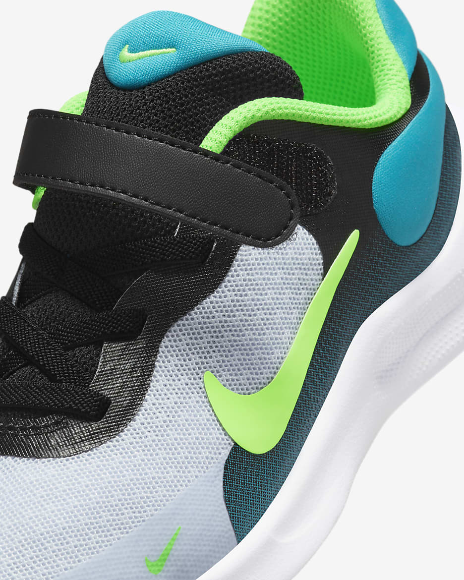 Nike Revolution 7 Little Kids' Shoes - Black/Football Grey/Aquamarine/Green Strike