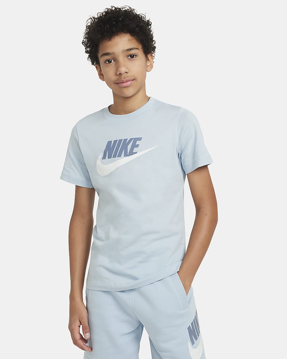 เสื้อยืดคอตตอนเด็กโต Nike Sportswear - Light Armory Blue/Ashen Slate/ขาว