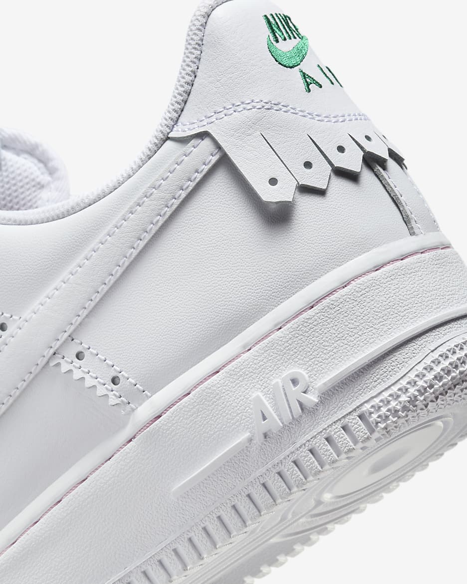 nike air force 1 lv8 mens white