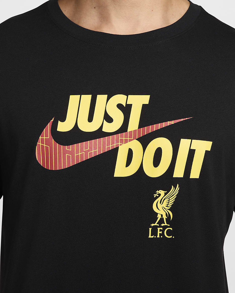 Liverpool FC 男款 Nike 足球 T 恤 - 黑色