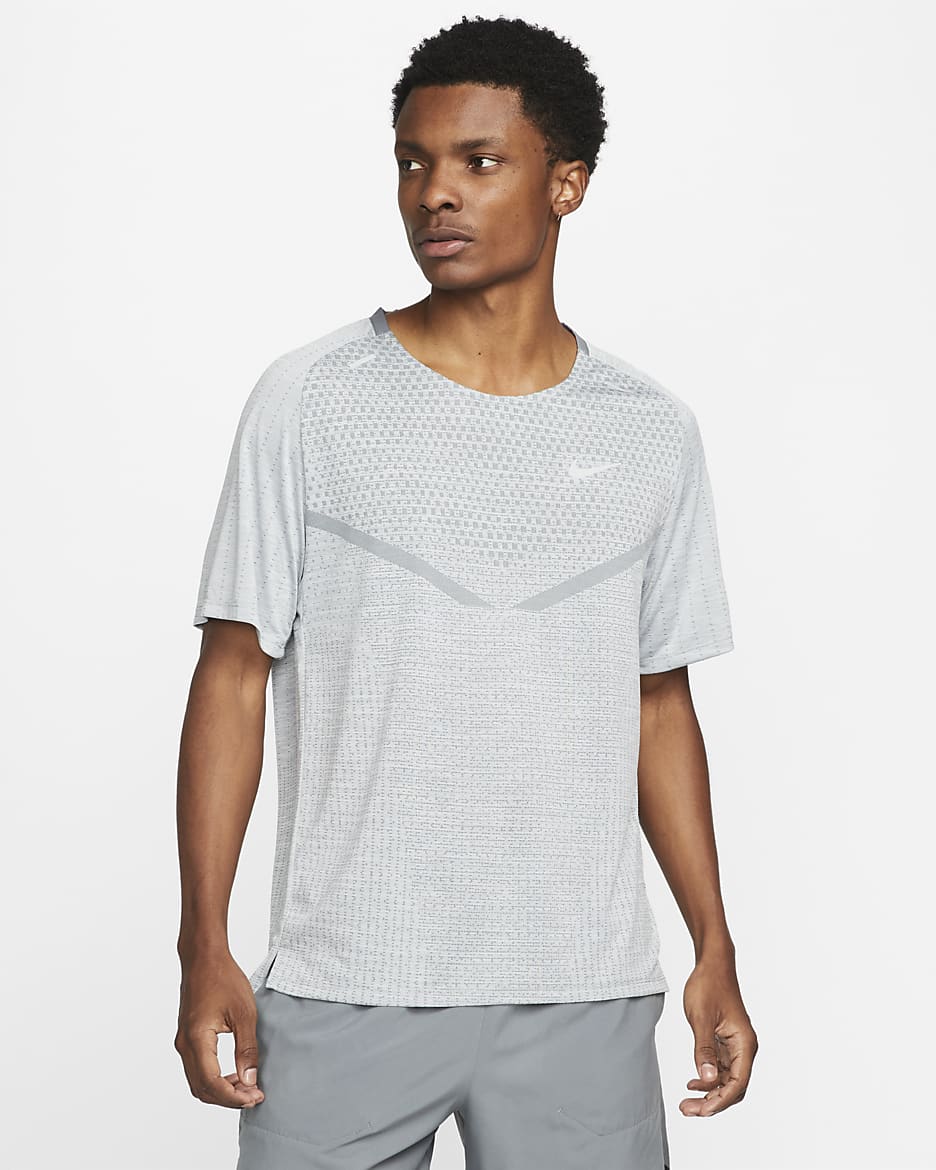 Nike TechKnit Samarreta de màniga curta Nike Dri-FIT ADV de running - Home - Smoke Grey/Grey Fog