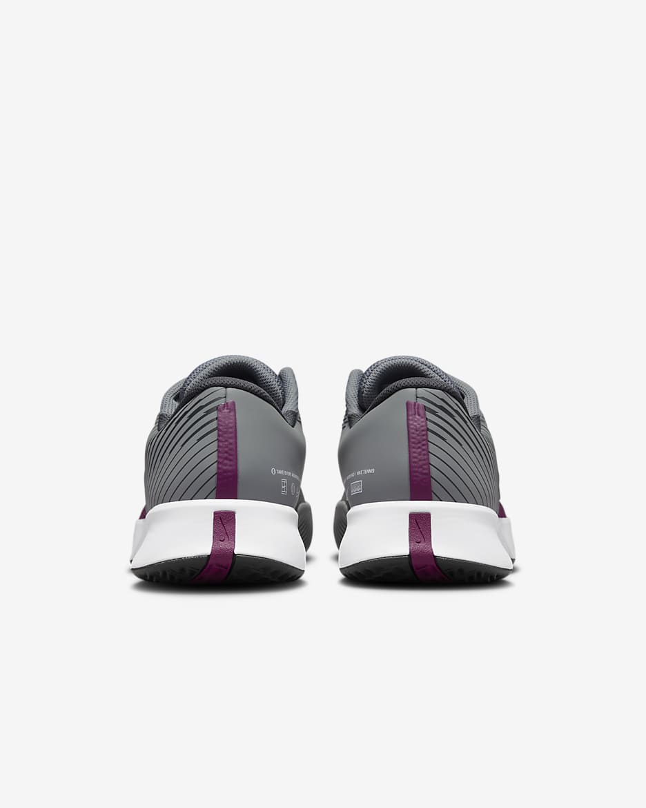 NikeCourt Air Zoom Vapor Pro 2 tennissko for grusbaner til herre - Smoke Grey/Dark Smoke Grey/Svart/Sangria