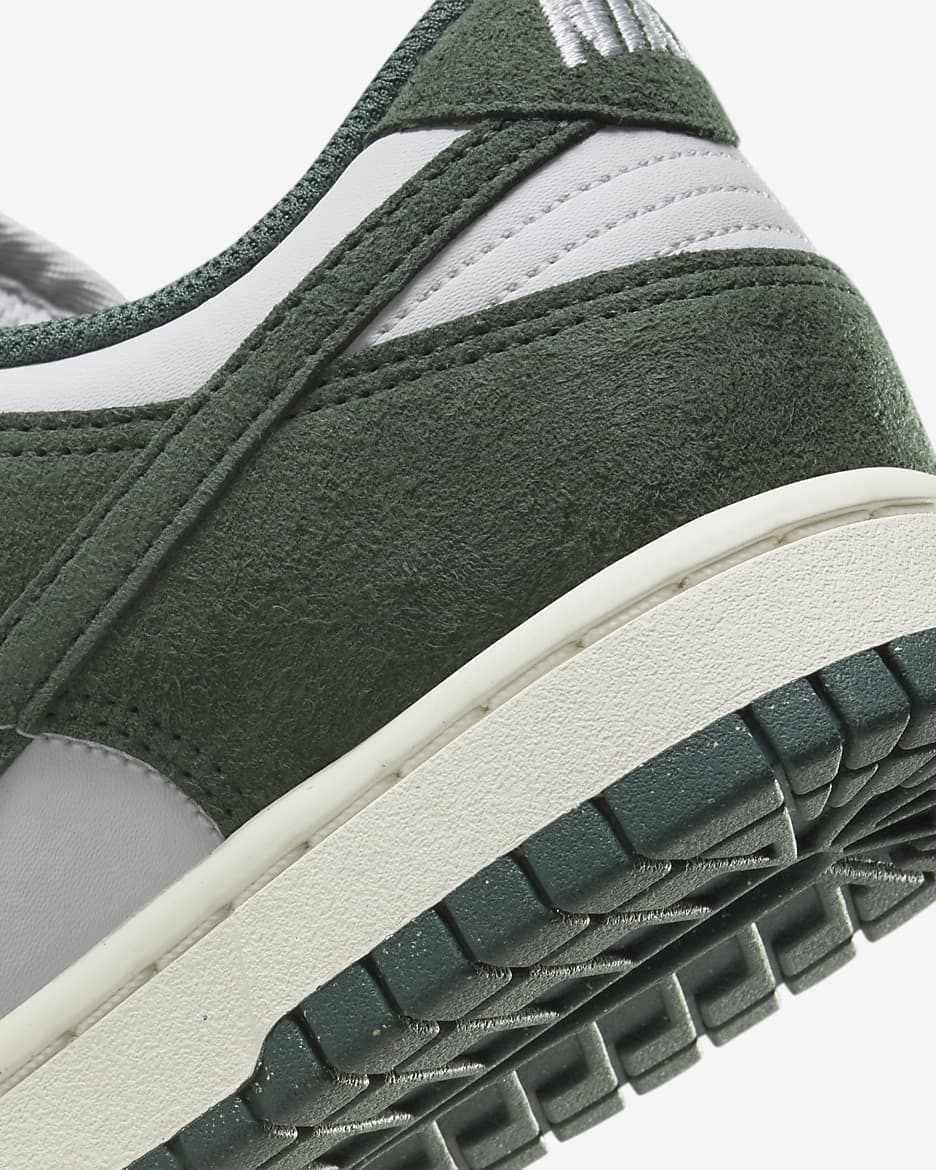 Nike Dunk Low Women's Shoes - Photon Dust/Sail/White/Vintage Green