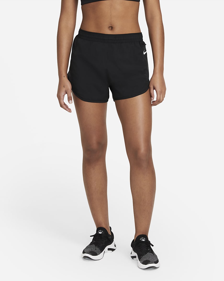 Nike Tempo Luxe Damen-Laufshorts (ca. 7,5 cm) - Schwarz/Schwarz