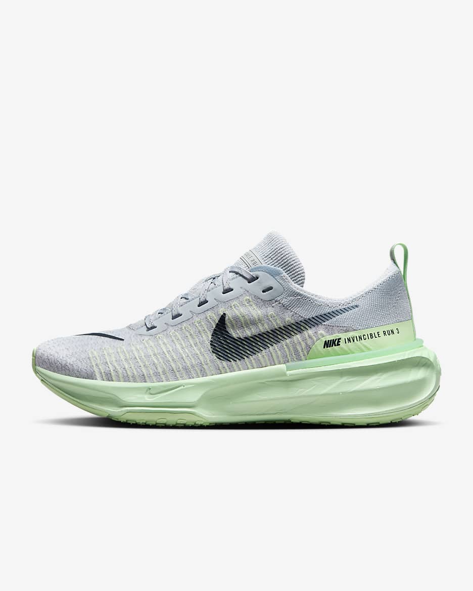 Tenis de correr en pavimento para mujer Nike Invincible 3 - Platino puro/Gris azulado/Verde vapor/Obsidiana oscuro