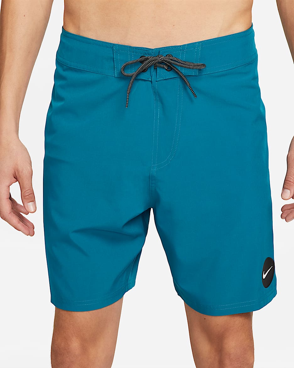 Traje de baño tipo short de playa de 18 cm para hombre Nike Essential - Verde abismo