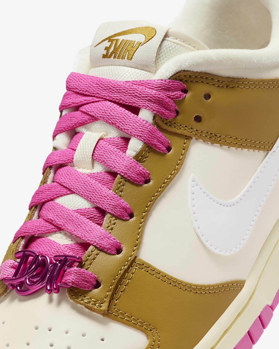 Nike Dunk 低筒 SE 女鞋 - Bronzine/Playful Pink/Alabaster/Coconut Milk