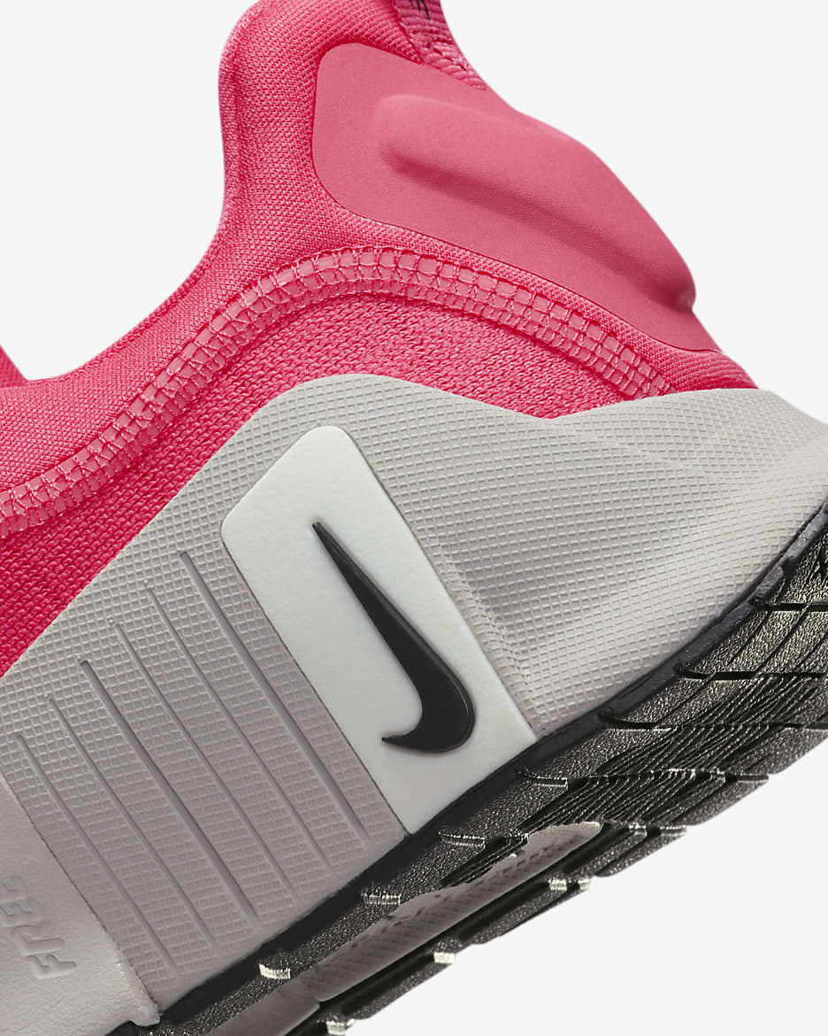 Nike Free Metcon 6 női edzőcipő - Aster Pink/Light Iron Ore/Pale Ivory/Fekete