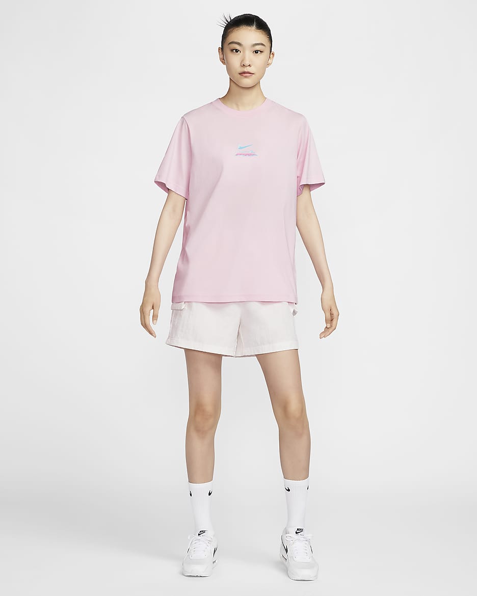 เสื้อยืดผู้หญิง Nike Sportswear Essential - Pink Foam