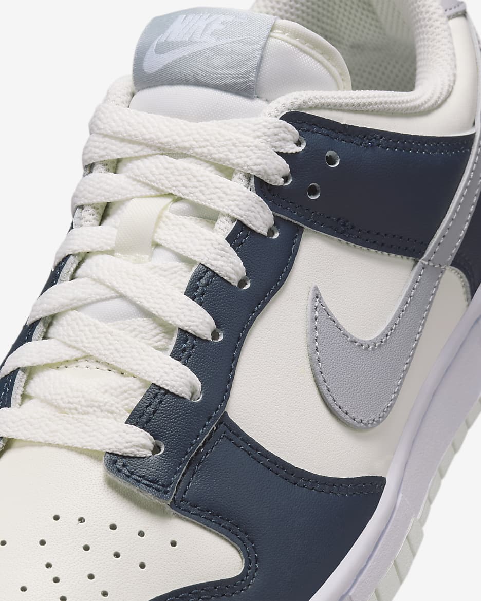 Buty damskie Nike Dunk Low - Sail/Biel/Armory Navy/Wolf Grey