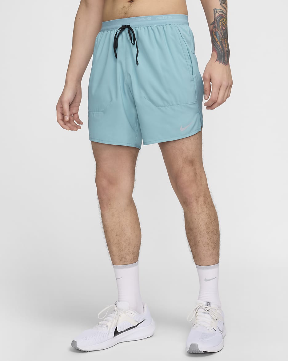 Nike Stride Dri-FIT hardloopshorts met binnenbroek voor heren (18 cm) - Denim Turquoise/Zwart