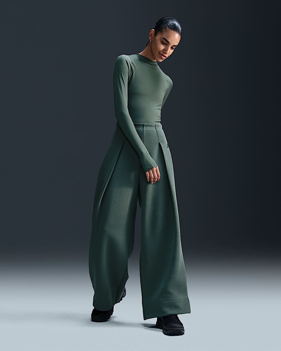Nike Sportswear Tech Fleece Pants de tiro alto plisados para mujer - Verde vintage/Negro