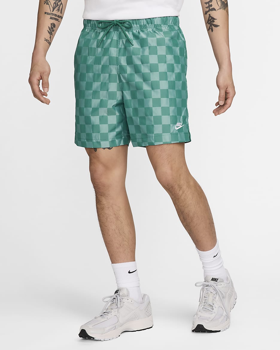 Nike Club Men's Flow Shorts - Malachite/White