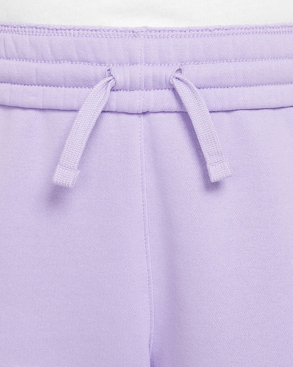 Nike Sportswear Club Fleece passgenaue Hose mit hohem Taillenbund für ältere Kinder (Mädchen) (große Größe) - Hydrangeas/Hydrangeas/Weiß