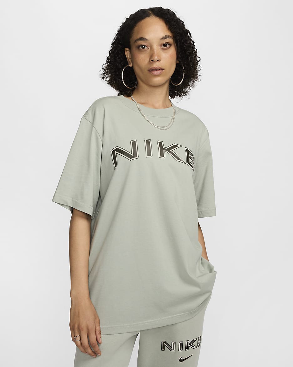 Nike Sportswear Women's Loose Short-Sleeve Graphic T-Shirt - Jade Horizon