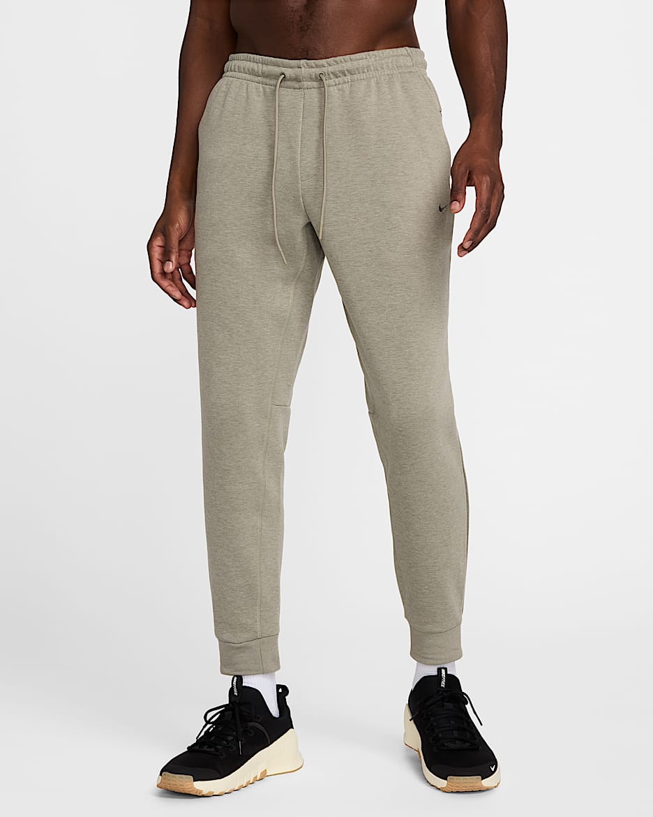 Nike Primary Fleece Dri-FIT UV performance joggingbroek voor heren - Light Army/Heather/Light Army