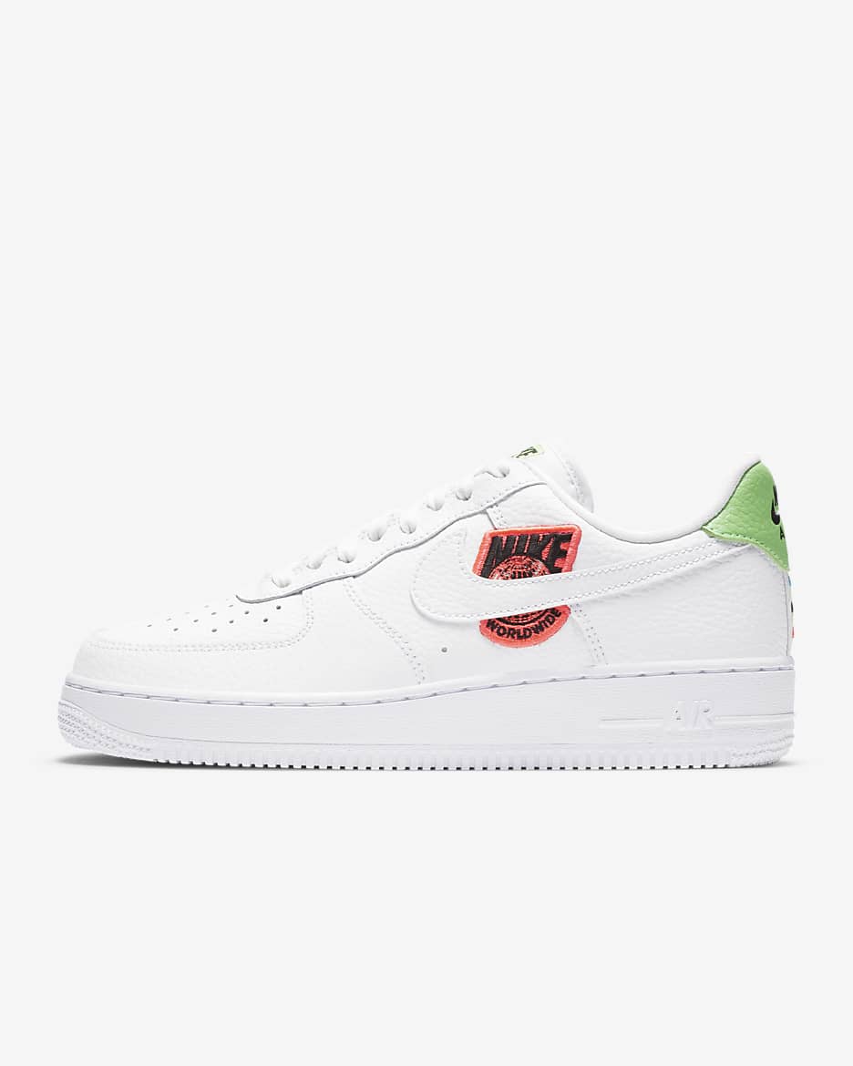 Nike Air Force 1 '07 SE Damenschuh - Weiß/Flash Crimson/Green Strike/Weiß
