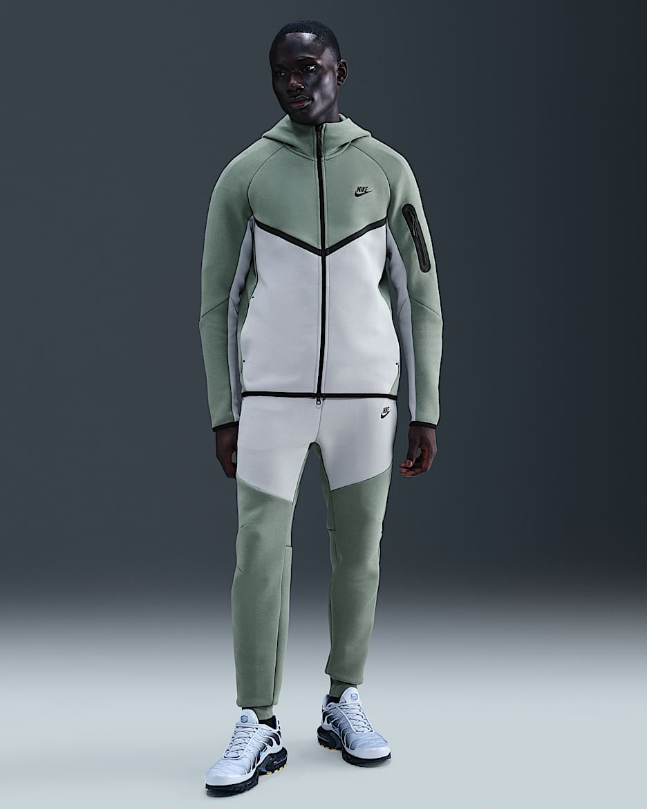 Nike Tech Men's Fleece Joggers - Clay Green/Light Smoke Grey/Black
