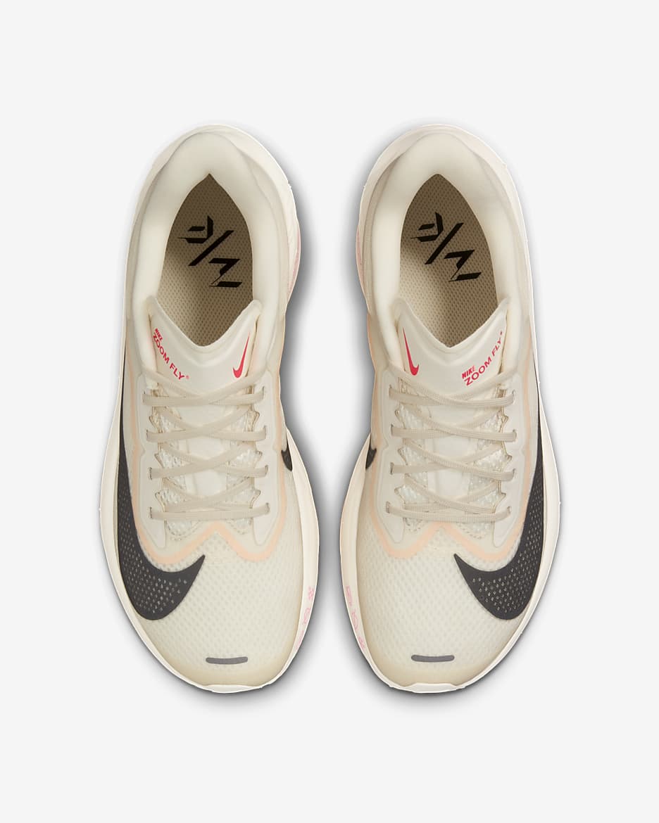 Nike Zoom Fly 6 női országúti futócipő - Pale Ivory/Crimson Tint/Sail/Fekete