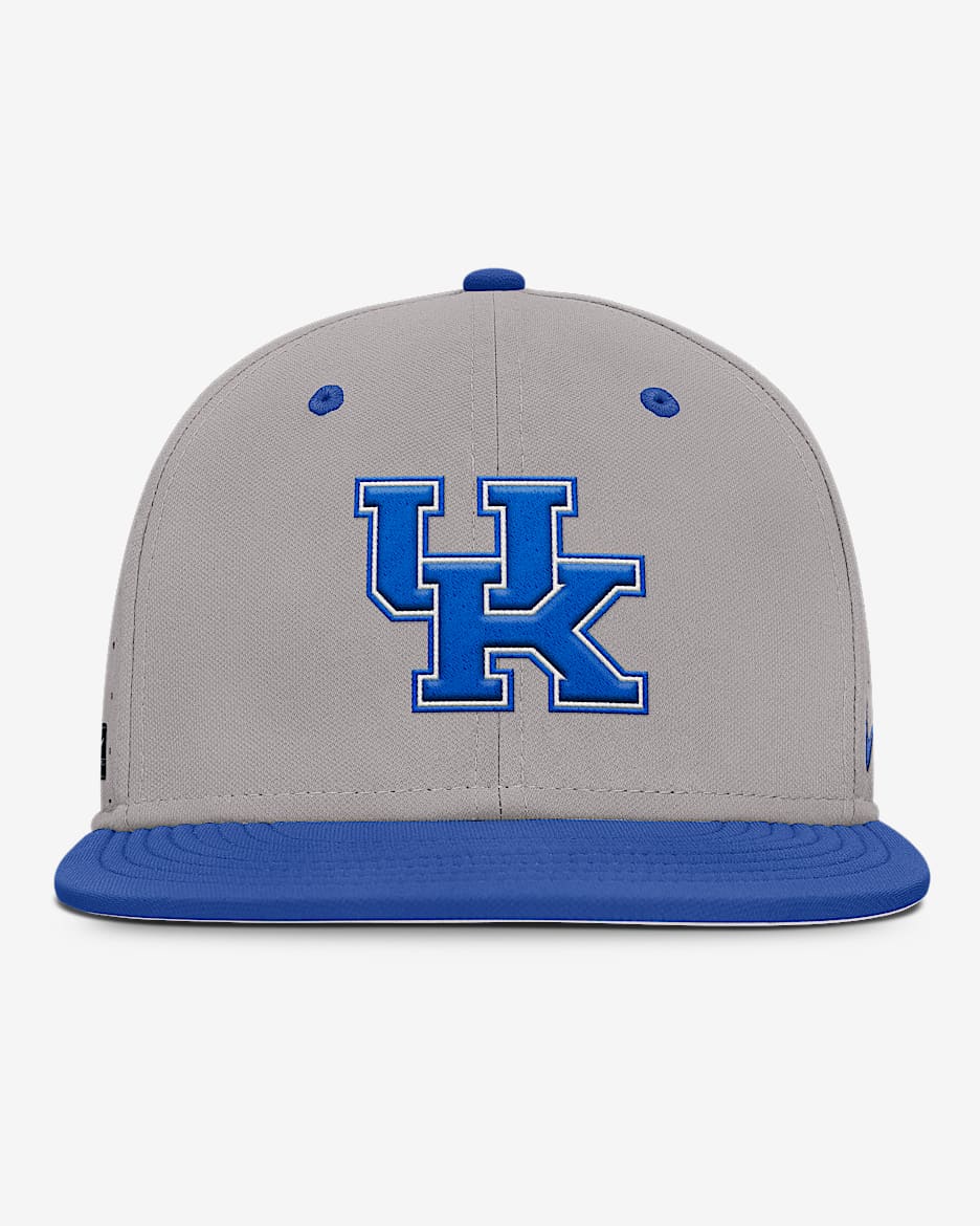 Kentucky Wildcats Dugout True Men’s Nike Dri-FIT College Fitted Hat - Grey