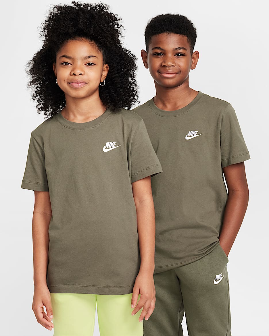 Nike Sportswear T-Shirt für ältere Kinder - Medium Olive