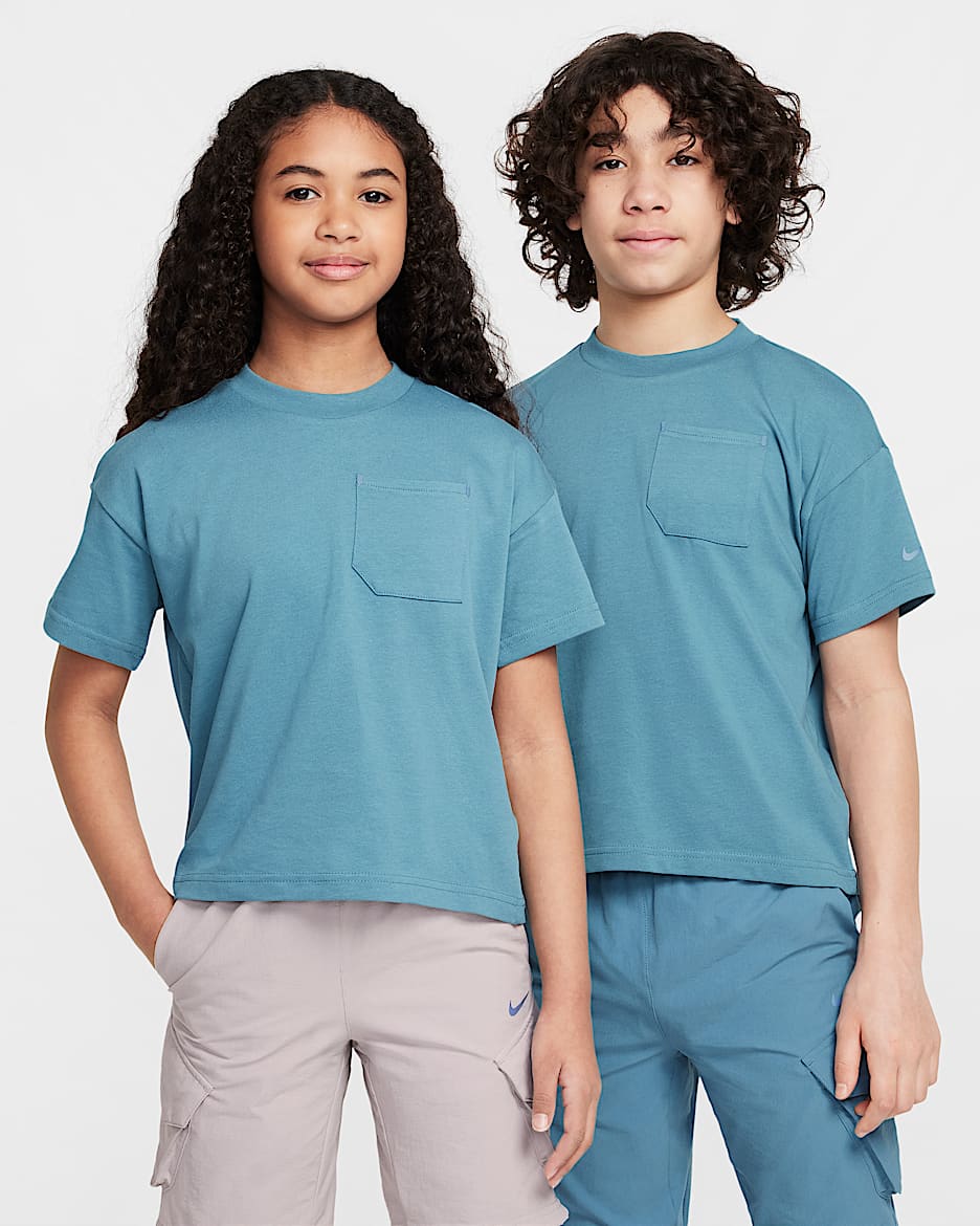 Nike Sportswear City Utility Older Kids' Short-Sleeve Top - Smoky Blue/Black