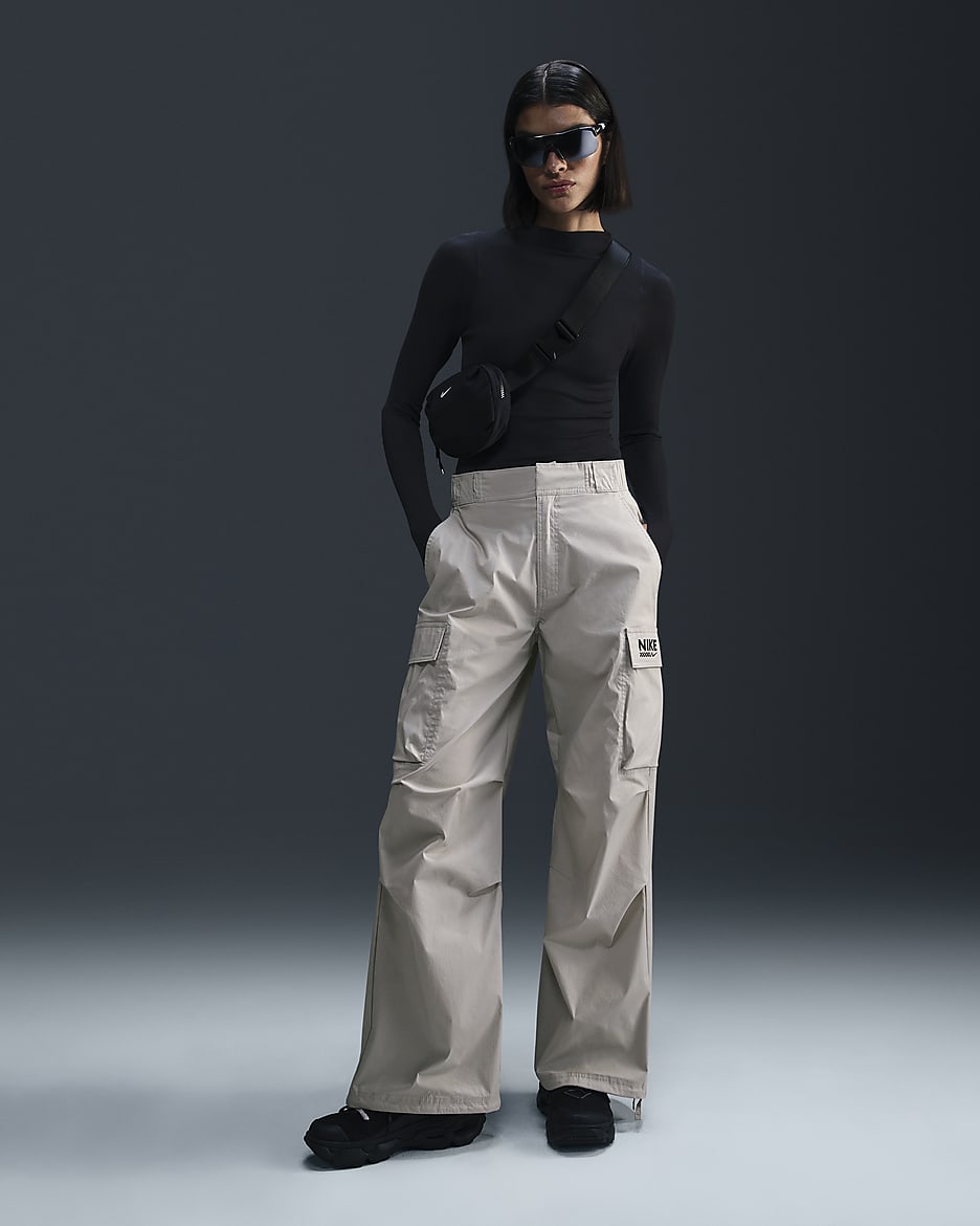 Nike Sportswear Women's Woven Pants - Light Iron Ore