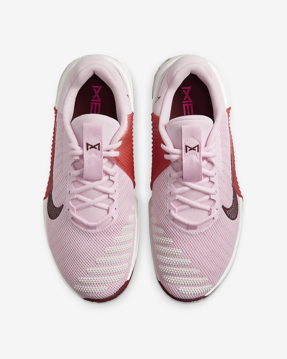 Nike Metcon 9 Workout-Schuh für Damen - Pink Foam/Platinum Tint/Adobe/Dark Team Red