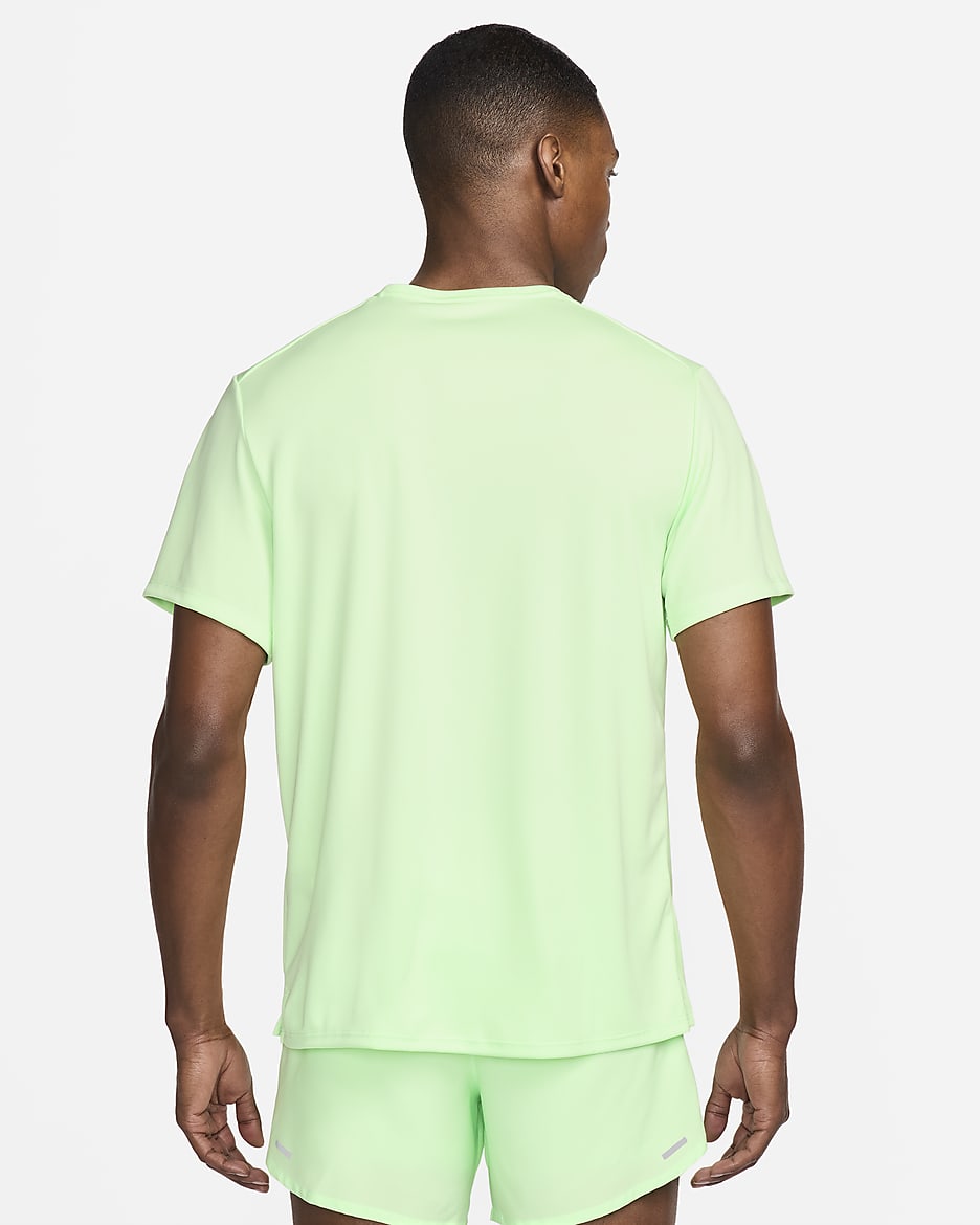 Haut de running à manches courtes Dri-FIT UV Nike Miler pour homme - Vapor Green