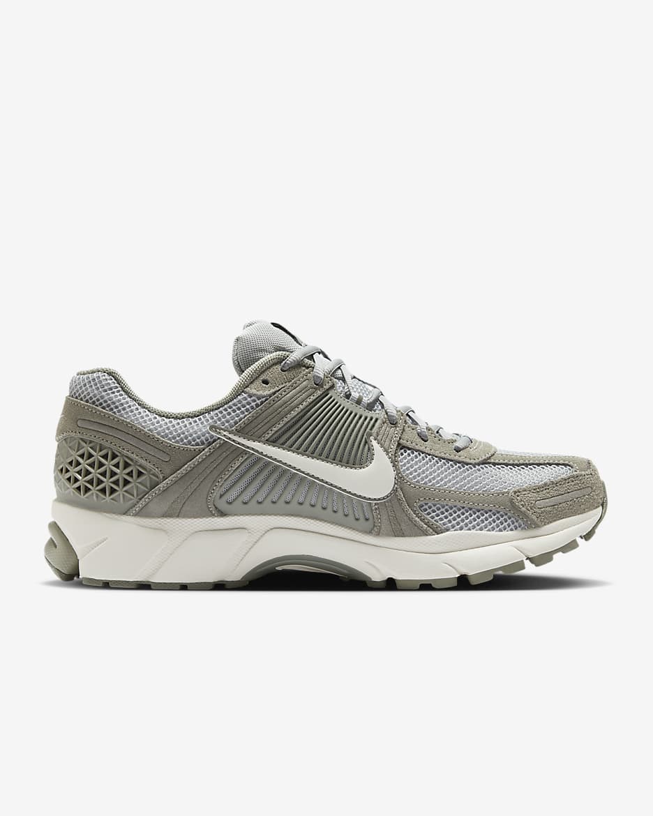 Nike Zoom Vomero 5 Men's Shoes - Dark Stucco/Light Smoke Grey/Phantom