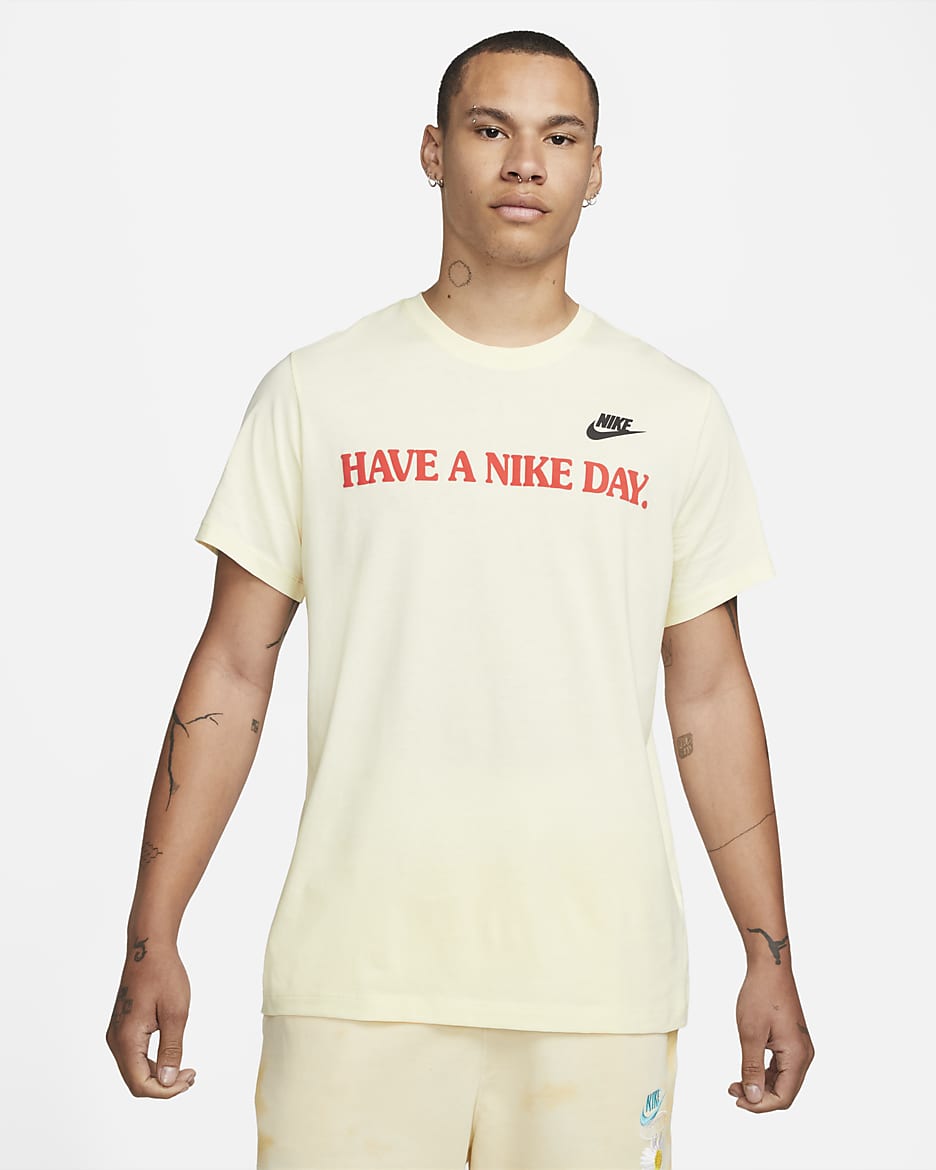 Nike Sportswear Men's T-Shirt - Coconut Milk