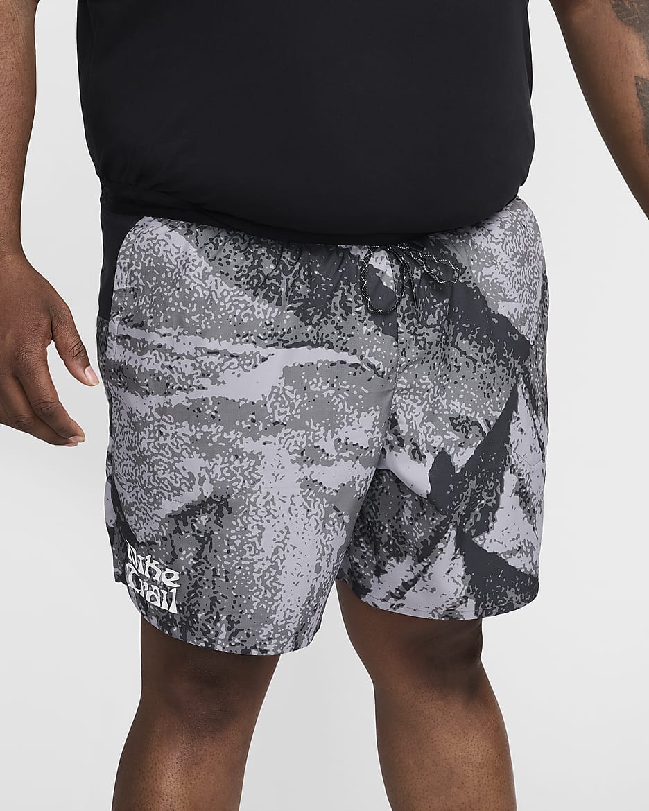 Short de running Dri-FIT avec sous-short intégré 18 cm Nike Trail Stride pour homme - Iron Grey/Noir/Summit White