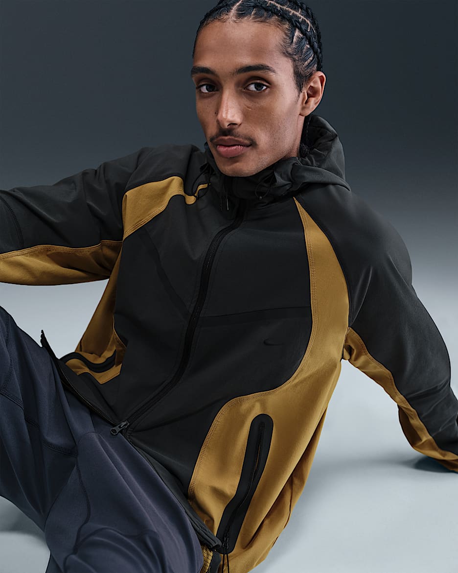 Nike Tech Men's Dri-FIT Woven Color-Block Windrunner Oversized Jacket