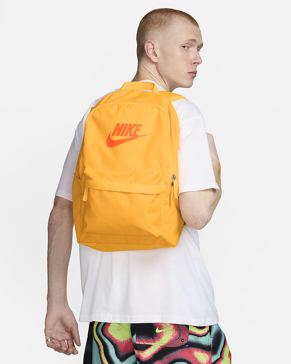 Nike Heritage Backpack (25L) - Laser Orange/Laser Orange/Total Orange