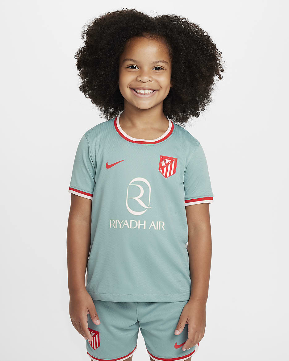 Atlético Madrid 2024/25 Stadium (bortedrakt) Nike Football Replica draktsett i tre deler til små barn - Cannon/Phantom/Light Crimson/Light Crimson