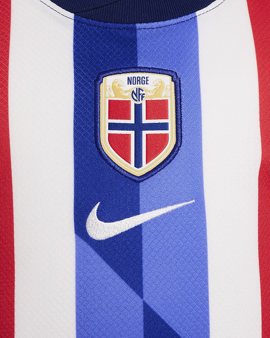 Tredelat fotbollsställ Norge 2024/25 Stadium (hemmaställ) Nike Replica för barn - Team Red/Blue Void/Vit