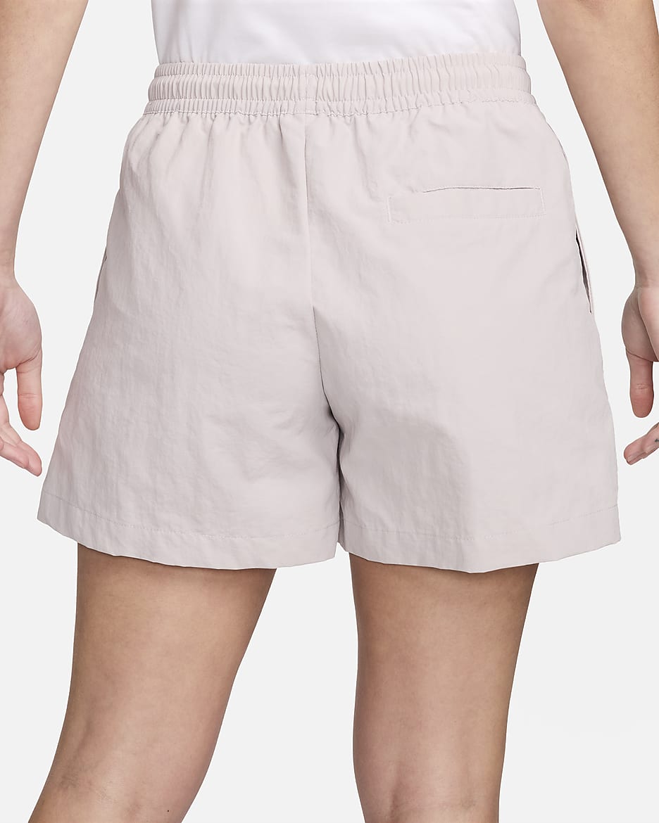 Short taille mi-haute 12,5 cm Nike Sportswear Everything Wovens pour femme - Platinum Violet/Sail