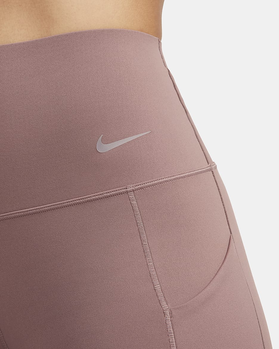 Nike Universa Orta Destekli Yüksek Belli Cepli 20 cm Kadın Bisiklet Şortu - Smokey Mauve/Siyah