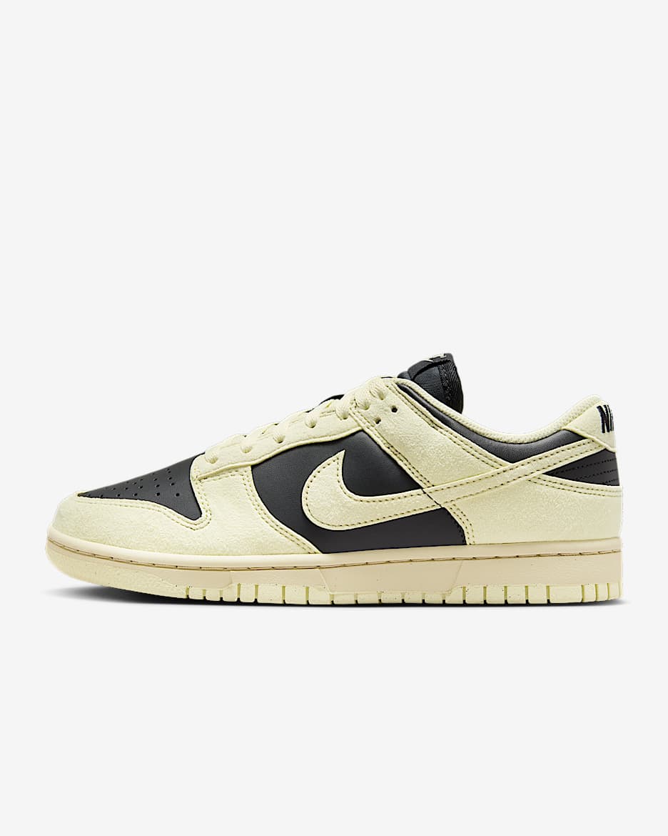 Tenis para mujer Nike Dunk Low - Sombrío apagado/Caqui claro/Alabastro