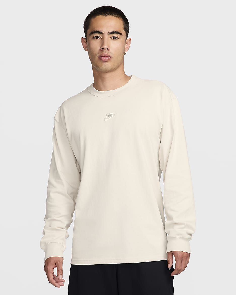ナイキ スポーツウェア プレミアム エッセンシャル メンズ ロングスリーブ Tシャツ - ライトオールウッドブラウン