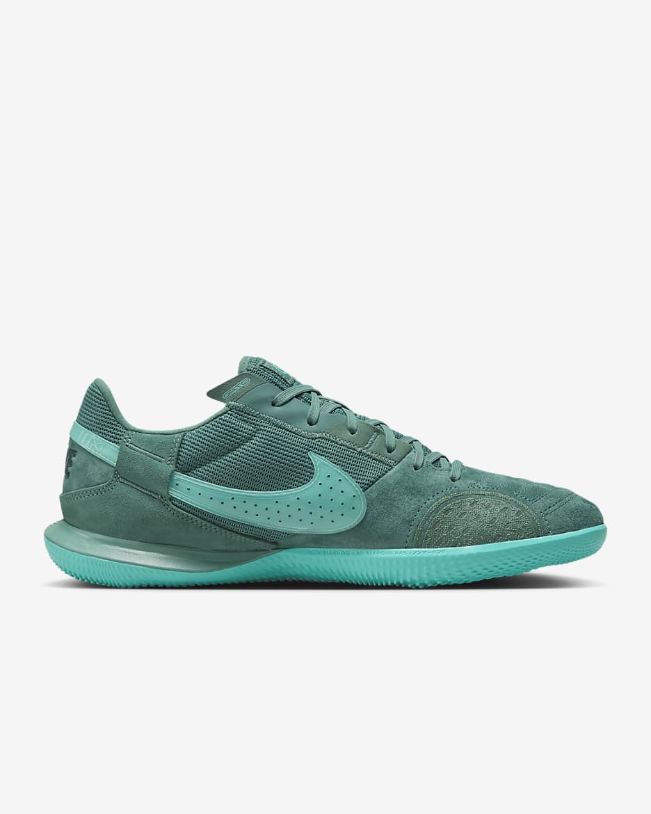 Buty piłkarskie typu low top Nike Streetgato - Deep Jungle/Green Frost