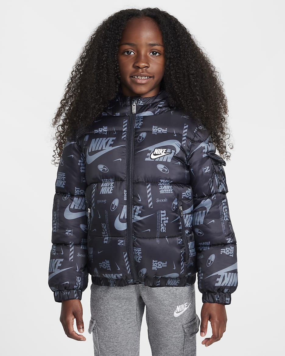 Nike DNA Puffer-Jacke mit Logo (jüngere Kinder) - Schwarz