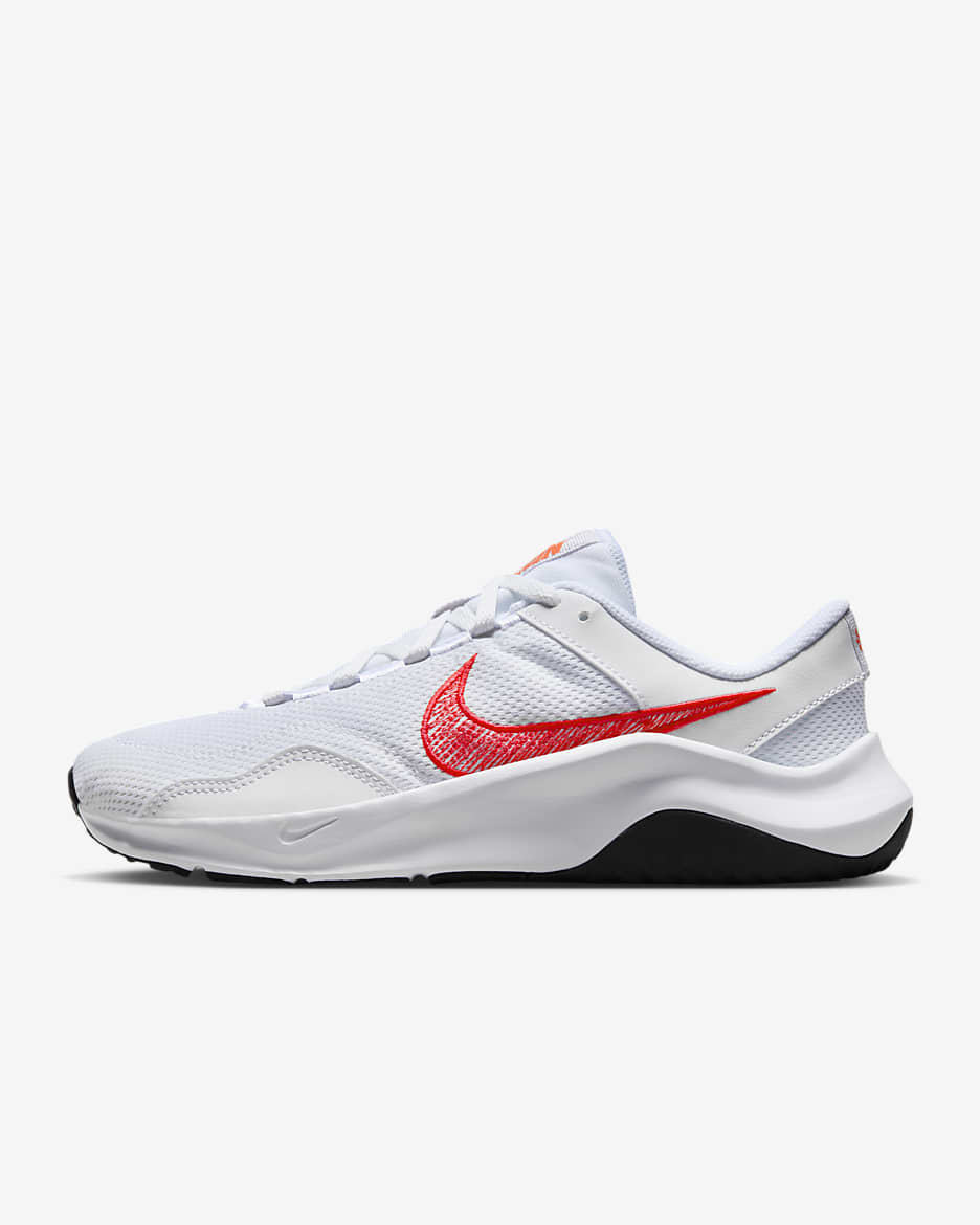 Chaussure d'entraînement Nike Legend Essential 3 Next Nature pour femme - Blanc/Noir/Barely Grape/Bright Crimson