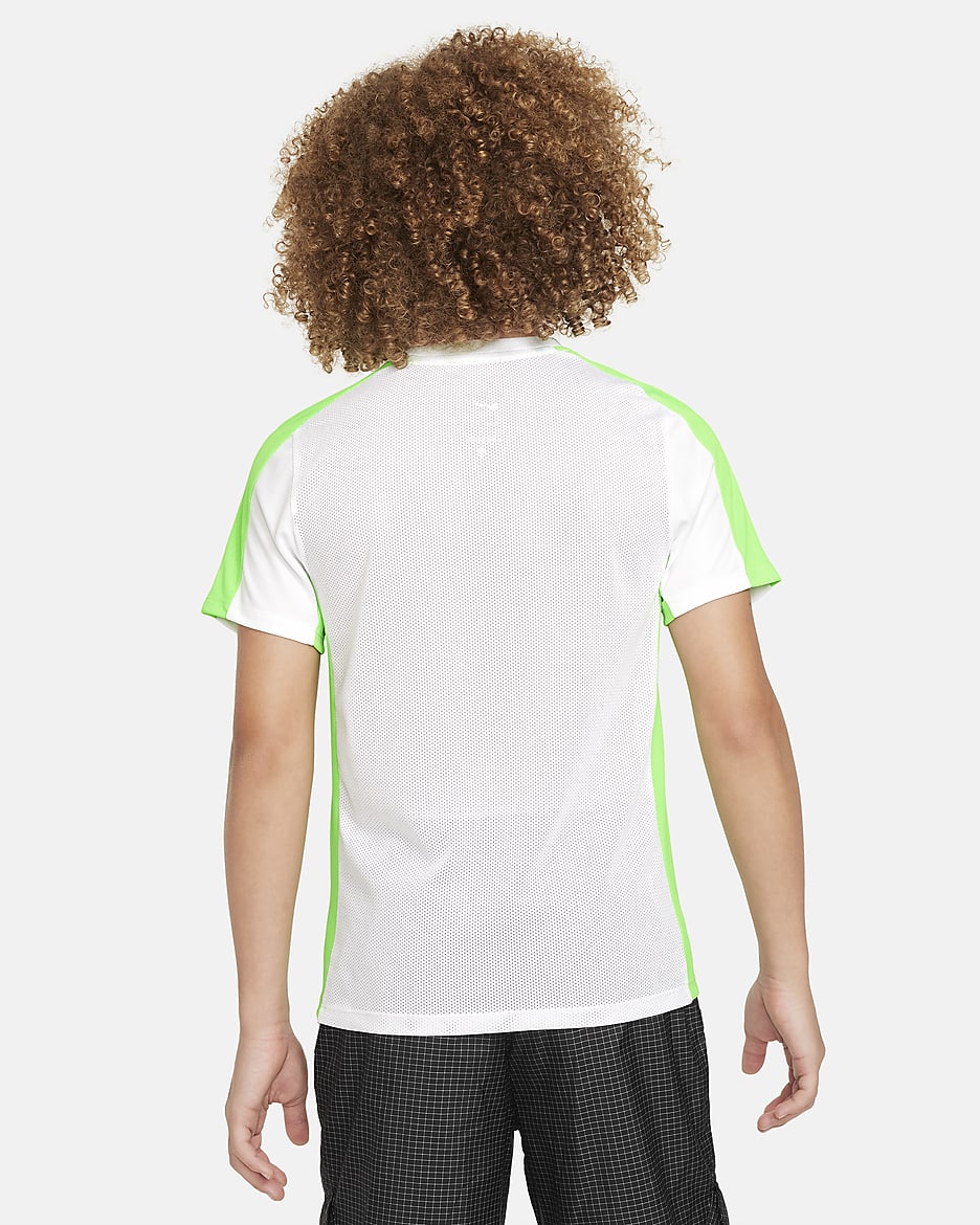 Haut de foot Dri-FIT Academy23 CR7 pour ado - Blanc/Green Strike/Green Strike